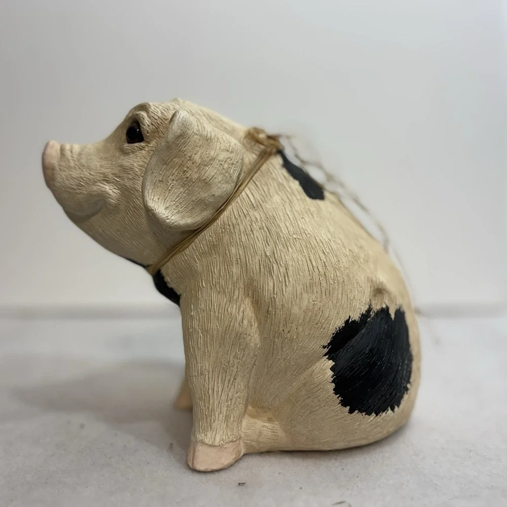 Black Spotted Pig Bank Raffia‎ Decorated